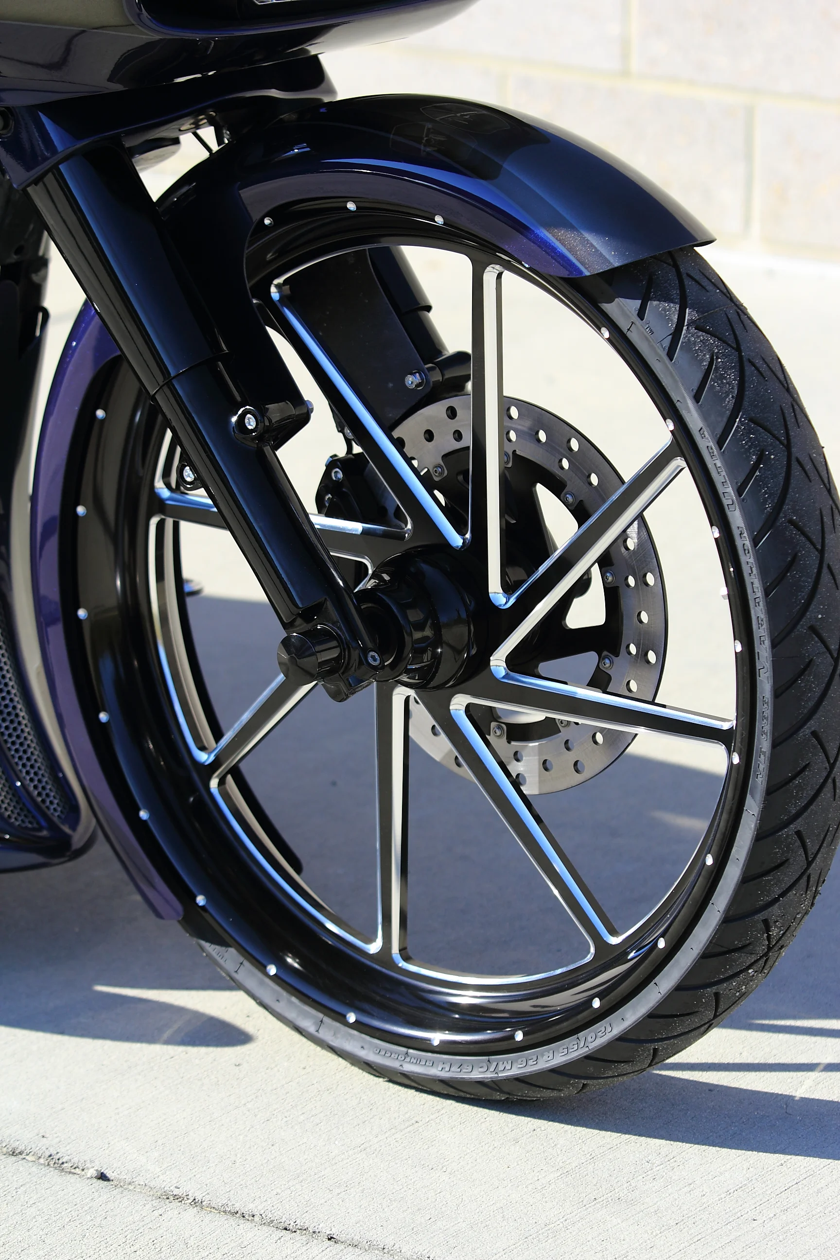 2017 ROAD GLIDE SPECIAL -  26007.JPG