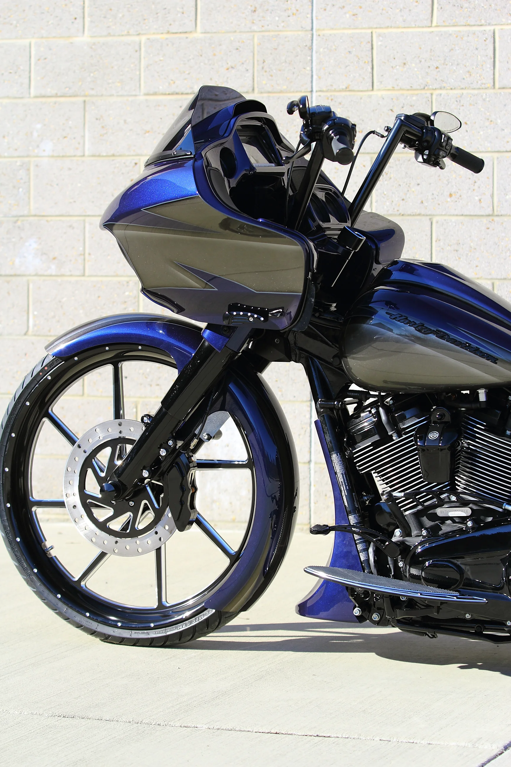 2017 ROAD GLIDE SPECIAL -  26016.JPG