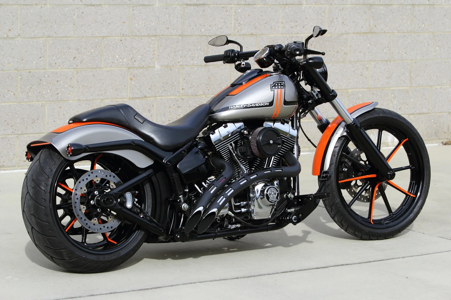 2016 BREAKOUT ORANGE WHEELS 020.JPG