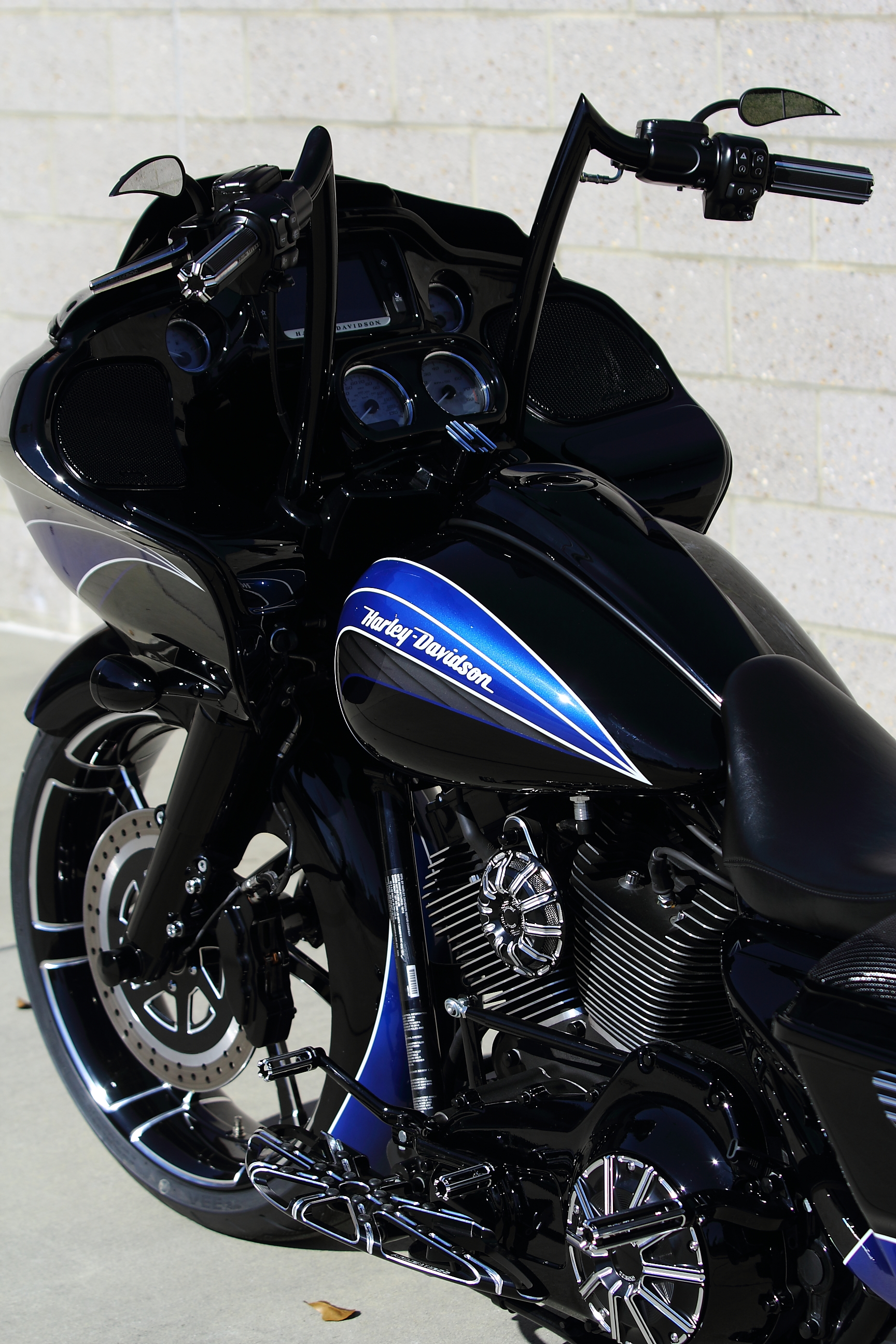 ROAD GLIDE 013.JPG