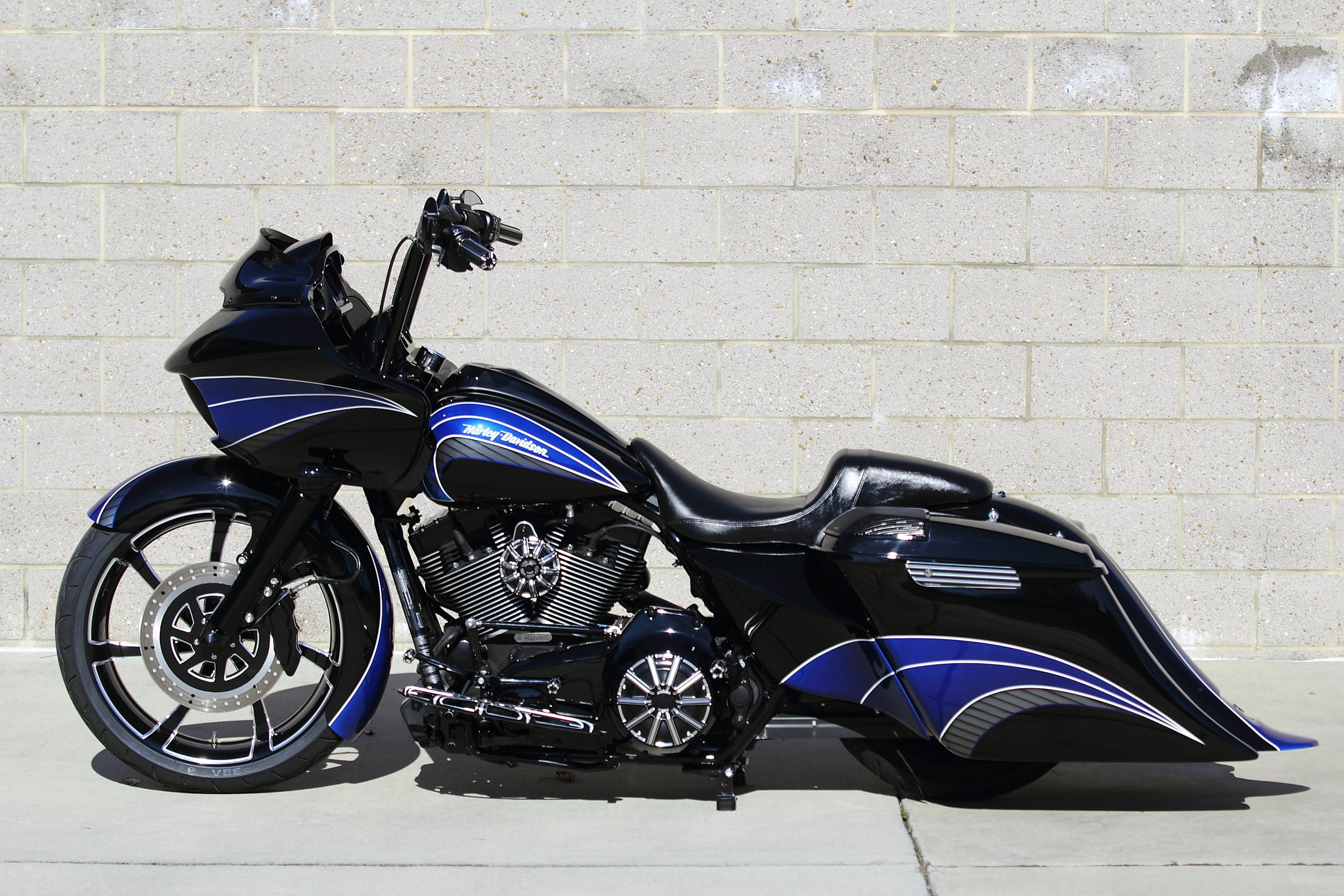 ROAD GLIDE 018.JPG