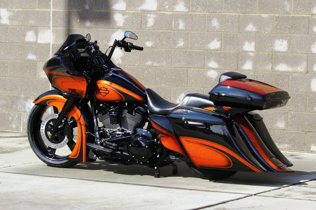 UNDERDOG ROAD GLIDE FATTY 001.JPG