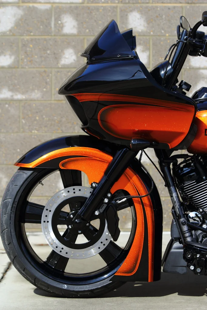 UNDERDOG ROAD GLIDE FATTY 006.JPG