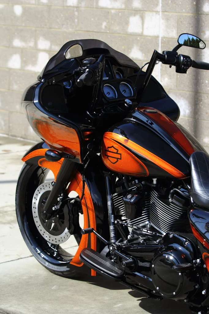 UNDERDOG ROAD GLIDE FATTY 009.JPG