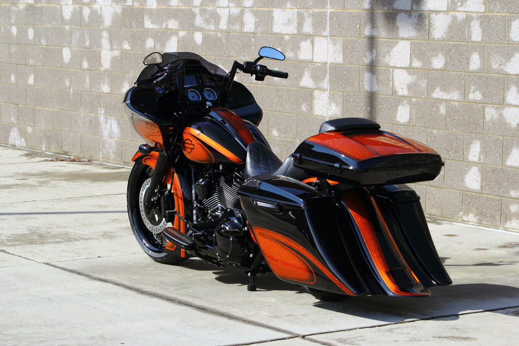 2017 HARLEYDAVIDSON ROAD GLIDE SPECIAL 21" FAT TIRE "UNDERDOG" — SOUTHEAST CUSTOM CYCLES