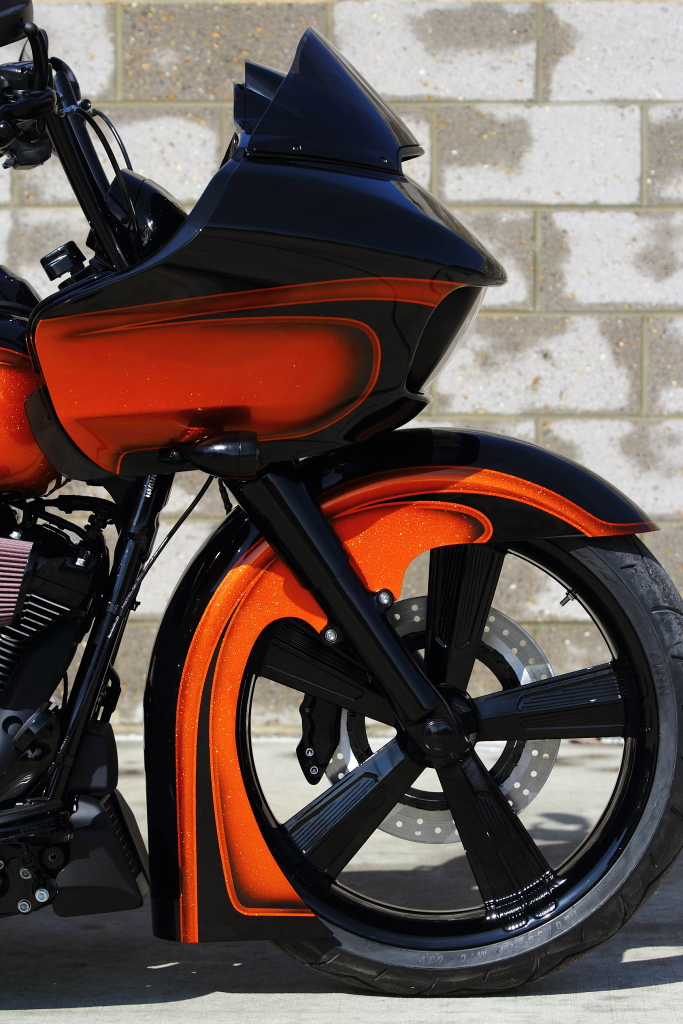 UNDERDOG ROAD GLIDE FATTY 020.JPG