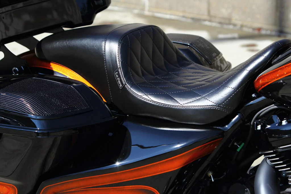 UNDERDOG ROAD GLIDE FATTY 022.JPG