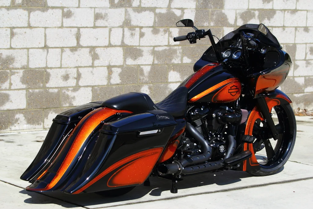 UNDERDOG ROAD GLIDE FATTY 032.JPG