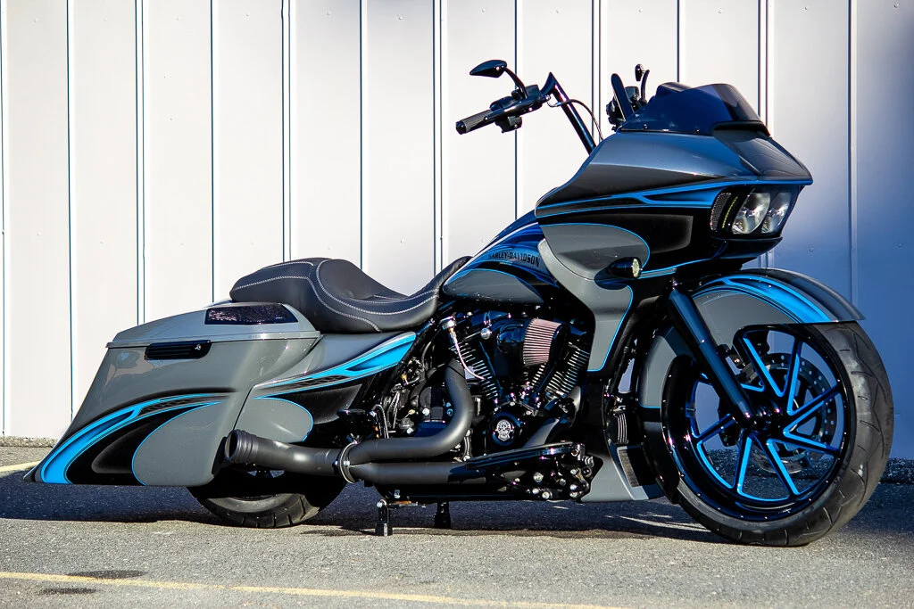 2017 HARLEYDAVIDSON ROAD GLIDE "UNDERDOG" FAT 21 124 CUBIC INCH HOT