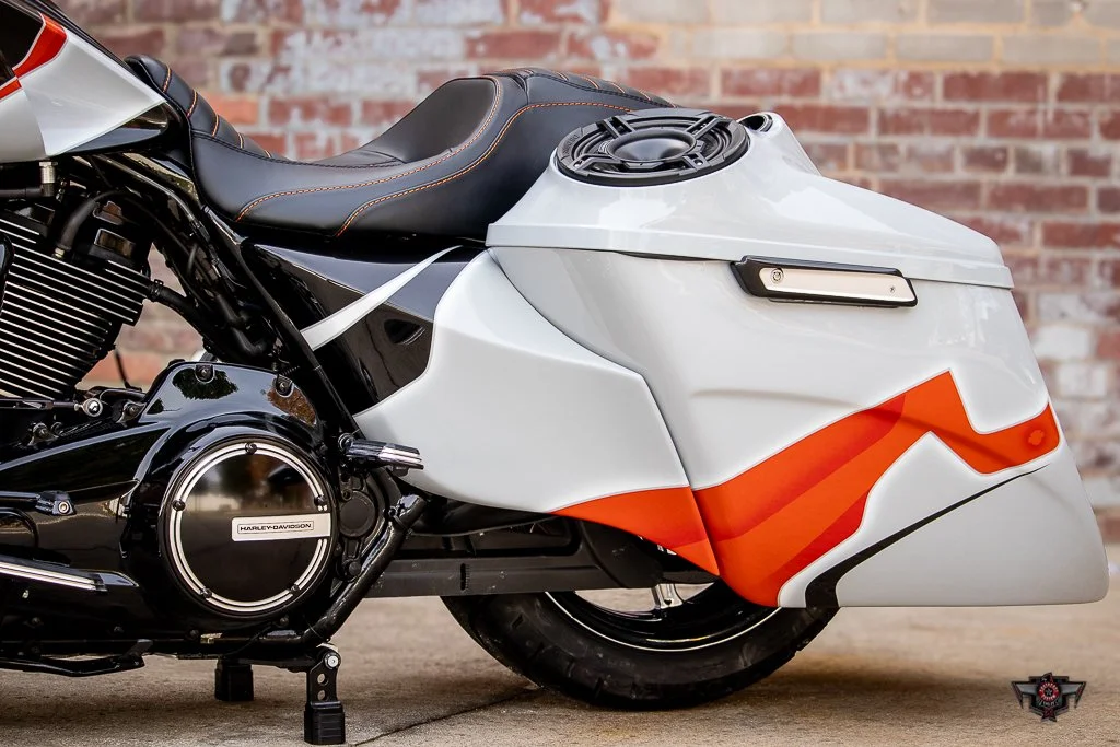2020 FLTRXS ROAD GLIDE SPECAIL - LADY KILLER 26 WHEEL-14.jpg