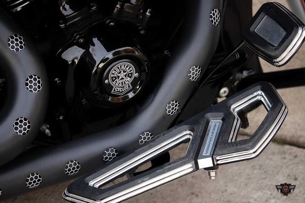 2020 FLTRXS ROAD GLIDE SPECAIL - LADY KILLER 26 WHEEL-22.jpg