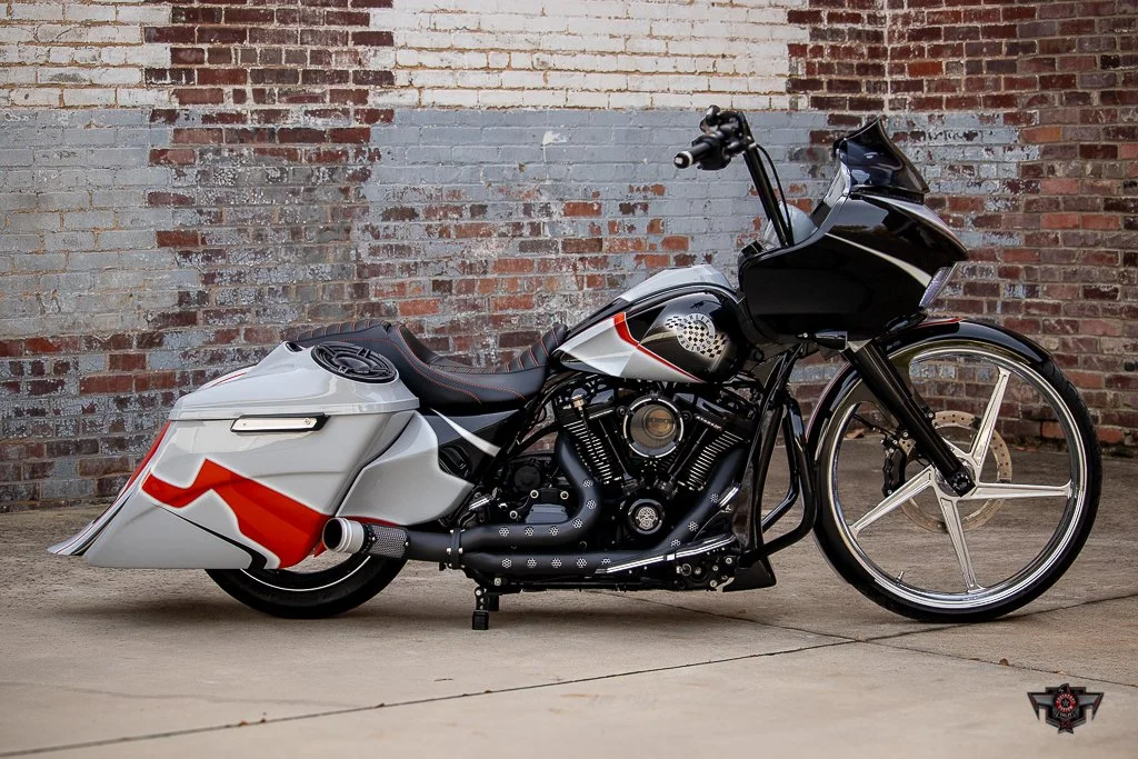 2020 FLTRXS ROAD GLIDE SPECAIL - LADY KILLER 26 WHEEL-32.jpg