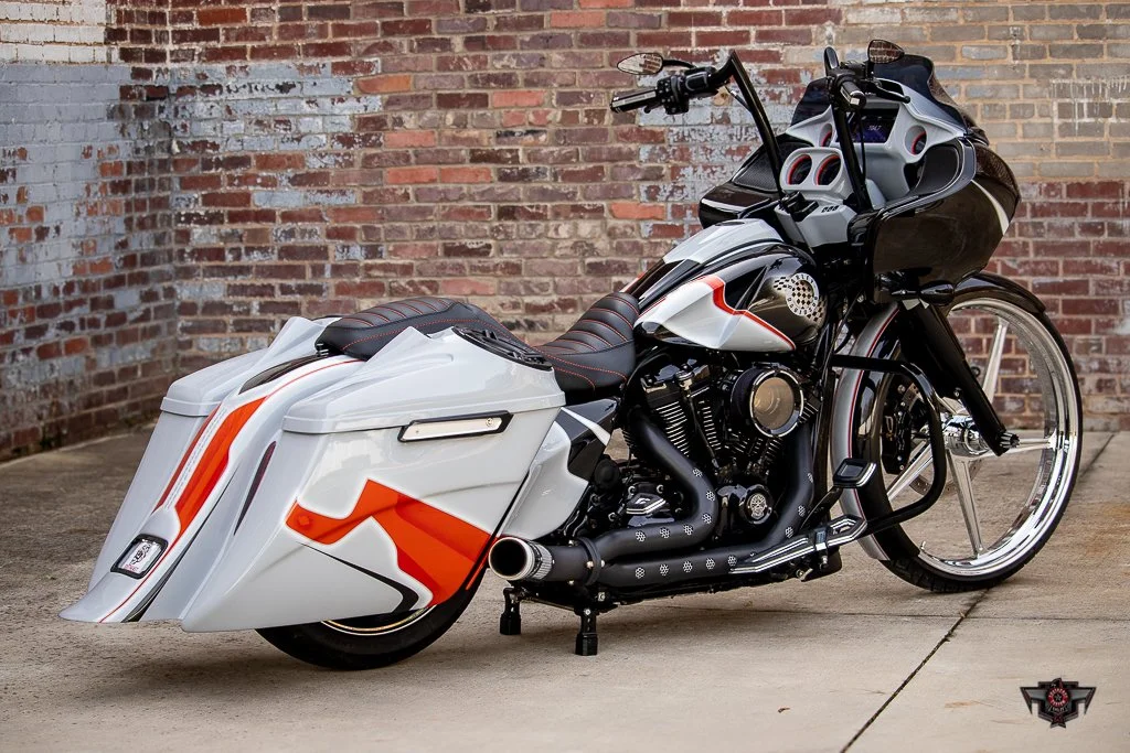 2020 FLTRXS ROAD GLIDE SPECAIL - LADY KILLER 26 WHEEL-31.jpg