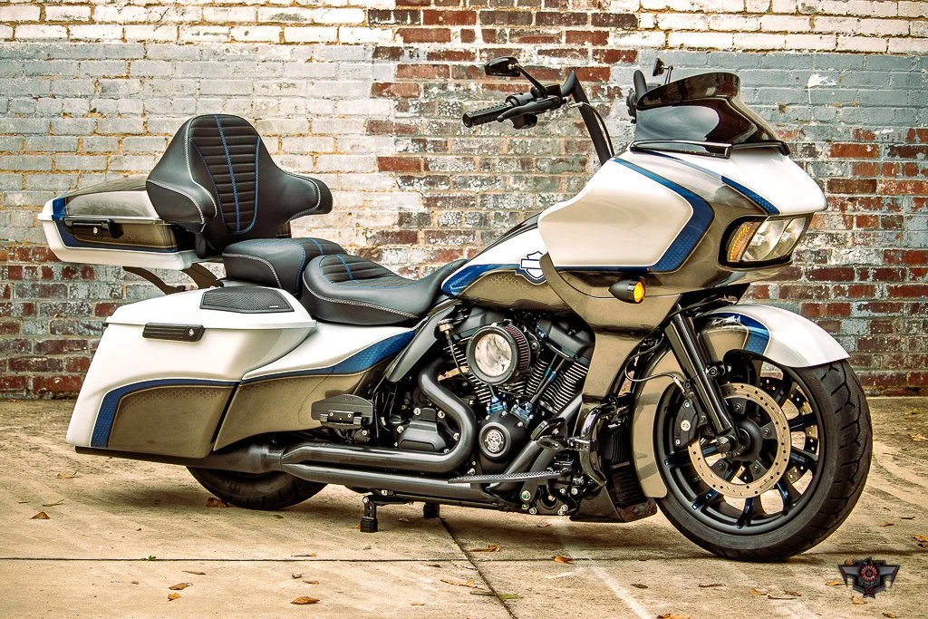 DAVE LEE - 2020 FLTRX CONVERTIBLE LUXURY LINER-40.jpg