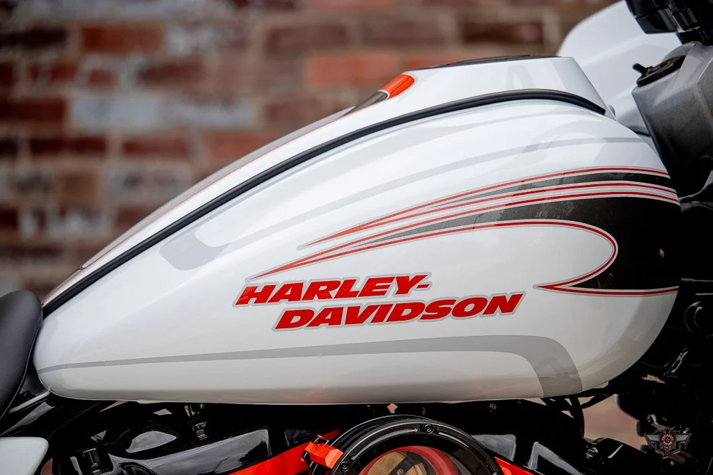 TALON ROAD GLIDE -22.jpg
