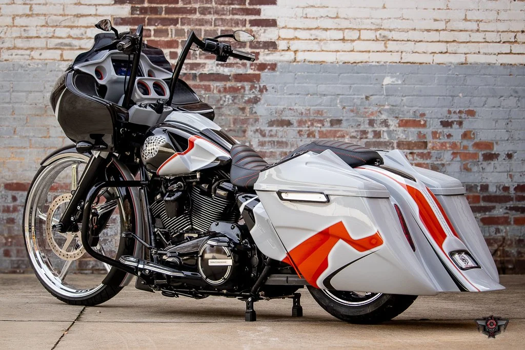 2020 FLTRXS ROAD GLIDE SPECAIL - LADY KILLER 26 WHEEL-03.jpg