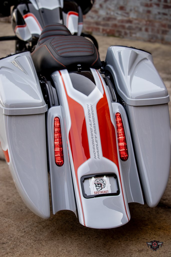 2020 FLTRXS ROAD GLIDE SPECAIL - LADY KILLER 26 WHEEL-06.jpg