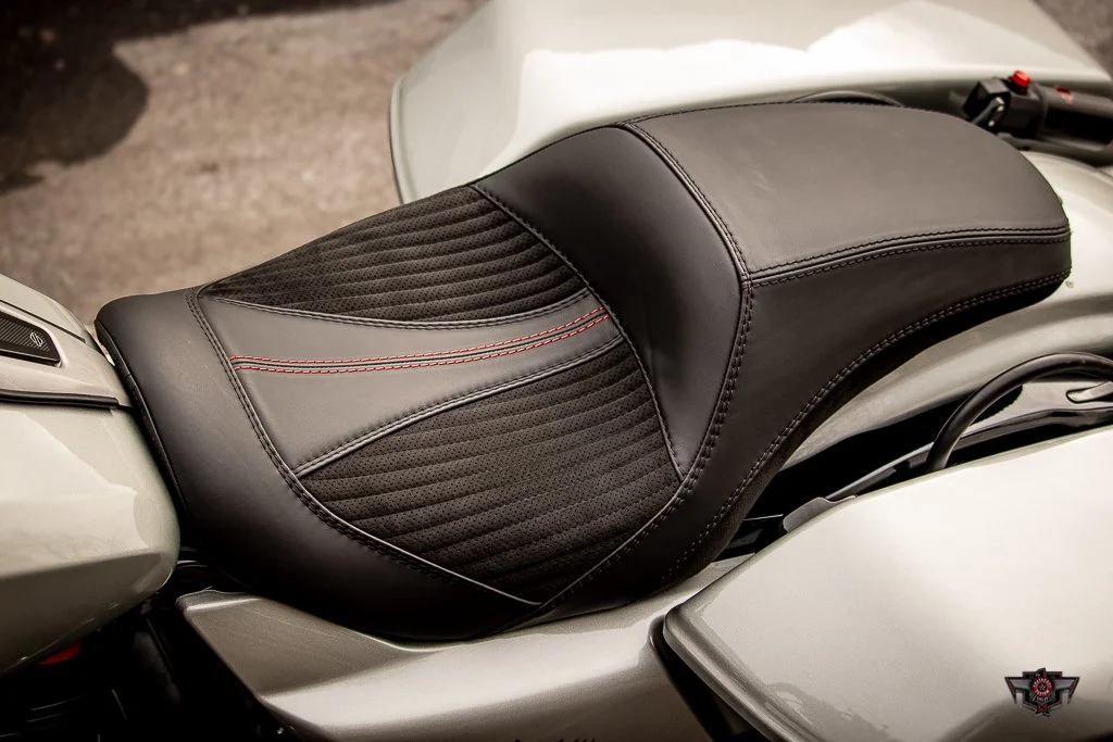 2024 SECC ST ROAD GLIDE -02.jpg