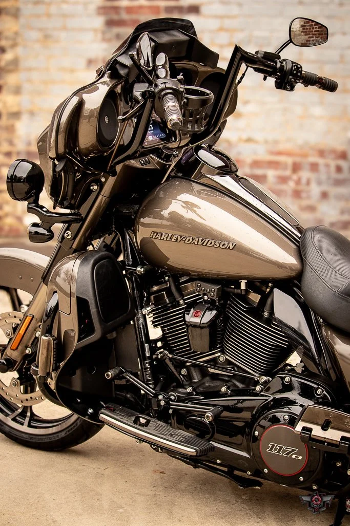 2021 FLHTKSE CVO LIMITED 958007-04.jpg