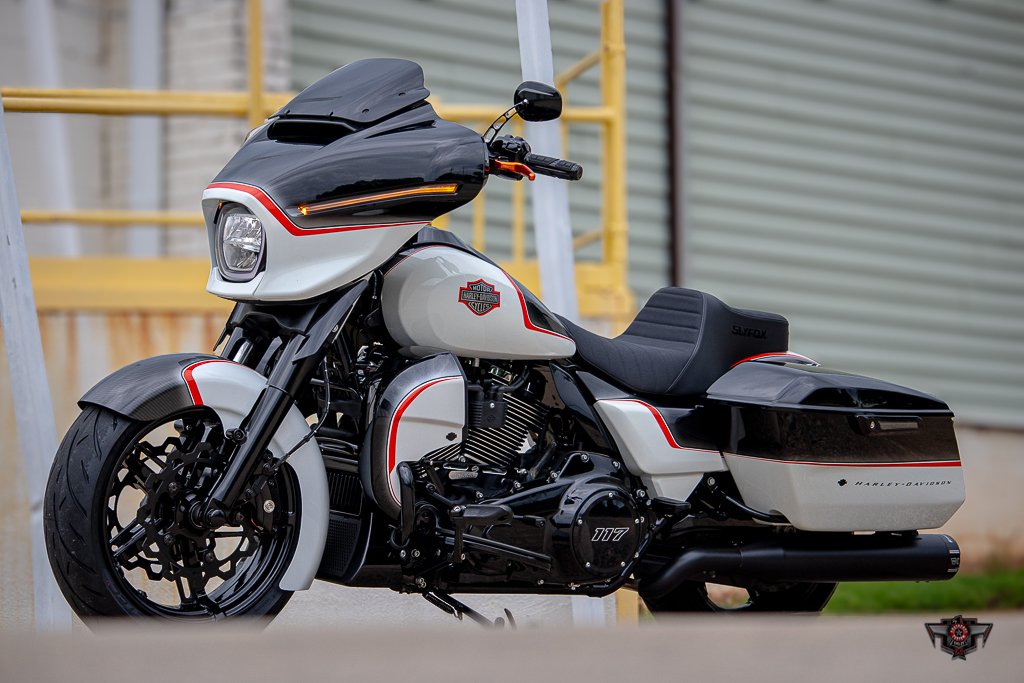 2024 HARLEY-DAVIDSON STREET GLIDE CUSTOM FAT TIRE BAGGER - SCREAMIN' EAGLE STAGE 2 M8 ENGINE PACKAGE - 