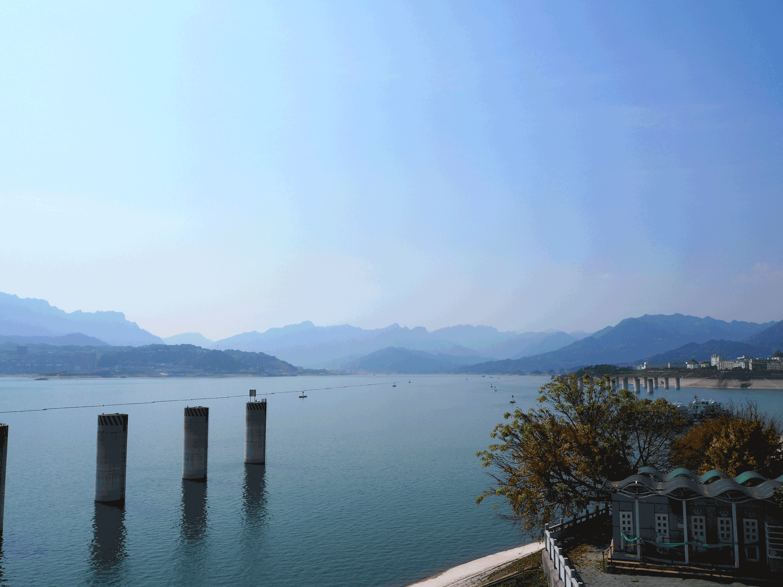 View upstream on the dam