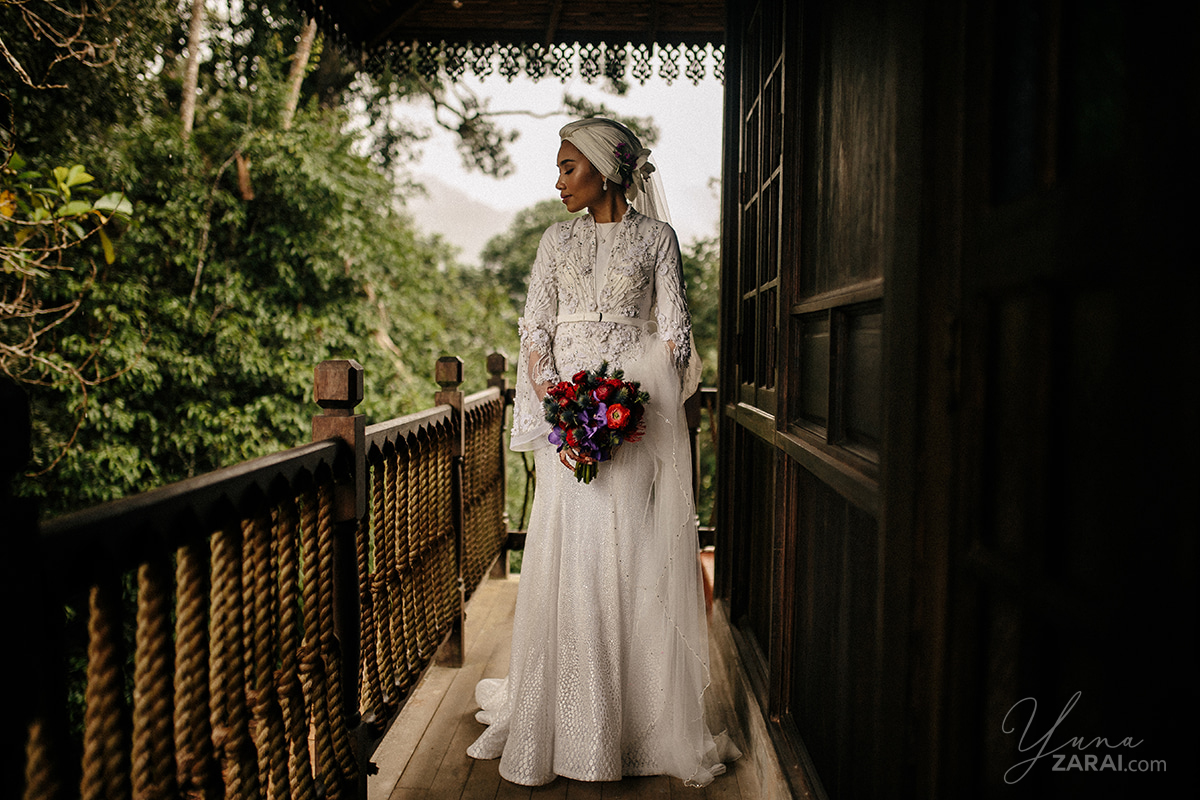 Final moments before I walk down the aisle