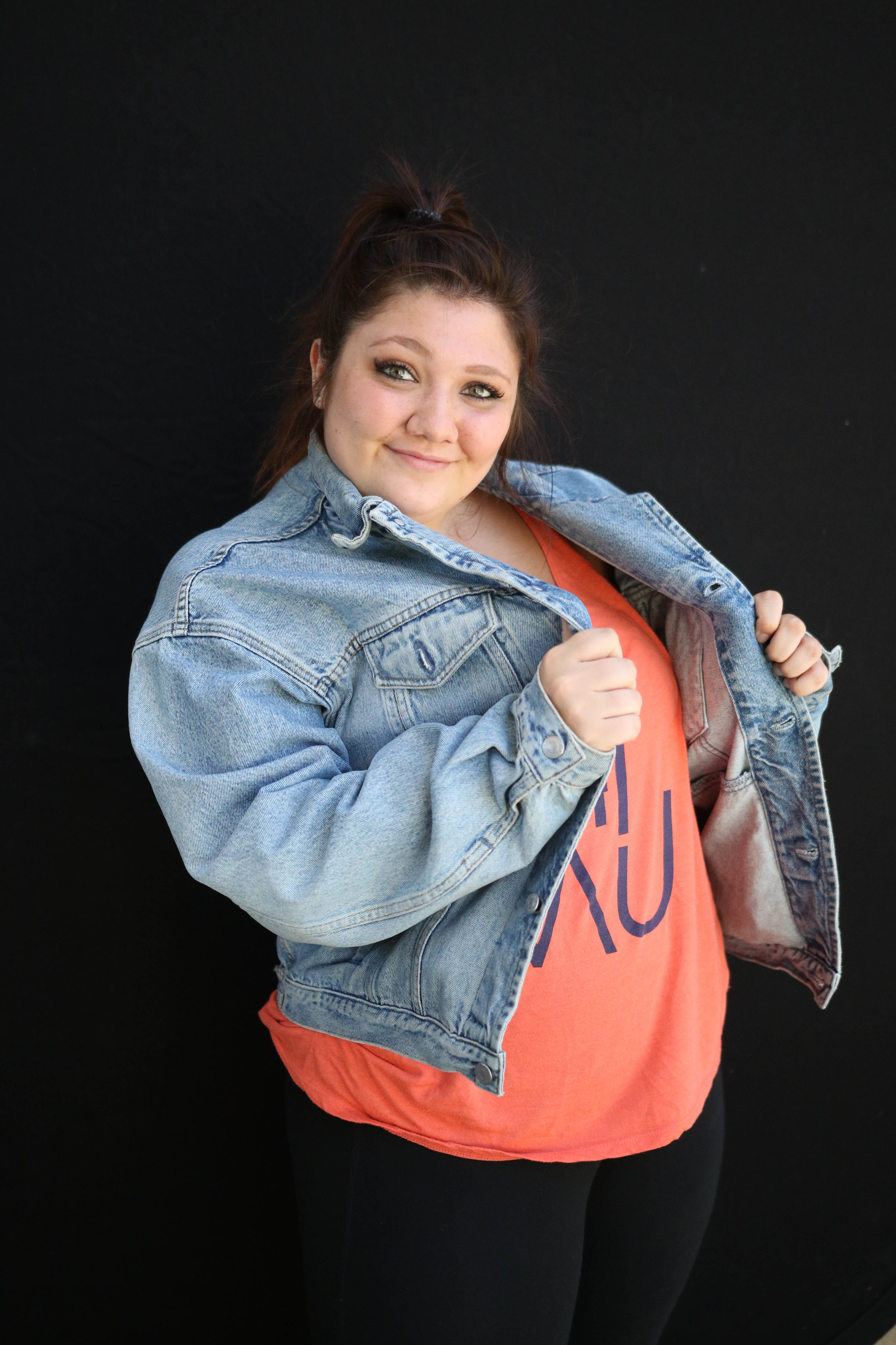 Name: Lauren Harrison , Hometown: Newtown, CT, Major and Year: Biology '18, Activities: Phi Mu, What is the best decision you've made at Cornell?, Dropping CHEM 2070, What's on the top of your bucket list?, Make it through a Slope Day, Blurb: Gabby