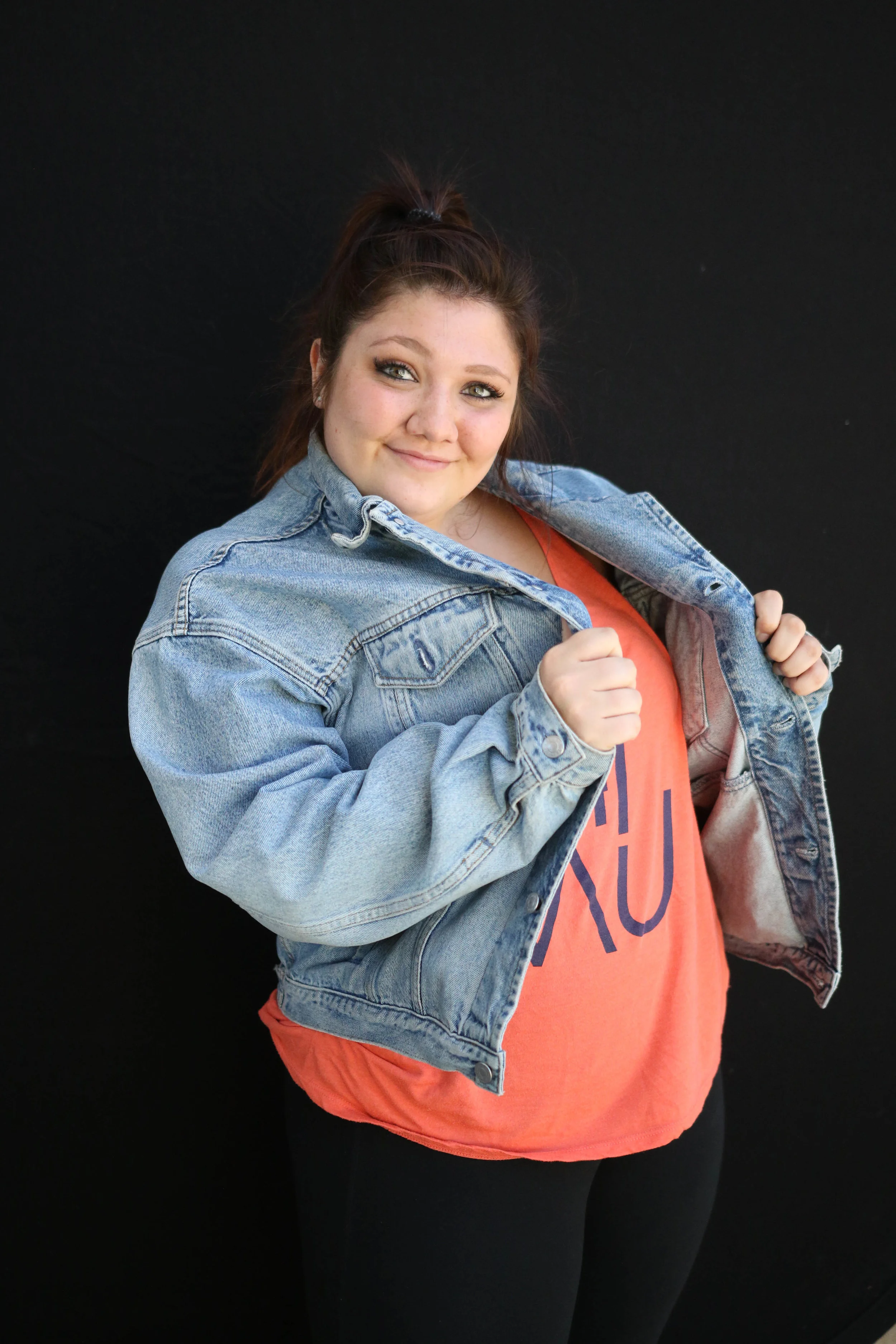 Name : Lauren Harrison , Hometown : Newtown, CT, Major and Year : Biology '18, Activities: Phi Mu, What is the best decision you've made at Cornell? , Dropping CHEM 2070, What's on the top of your bucket list? , Make it through a Slope Day, Blurb : Gabby got so excited she ate shit running to this
