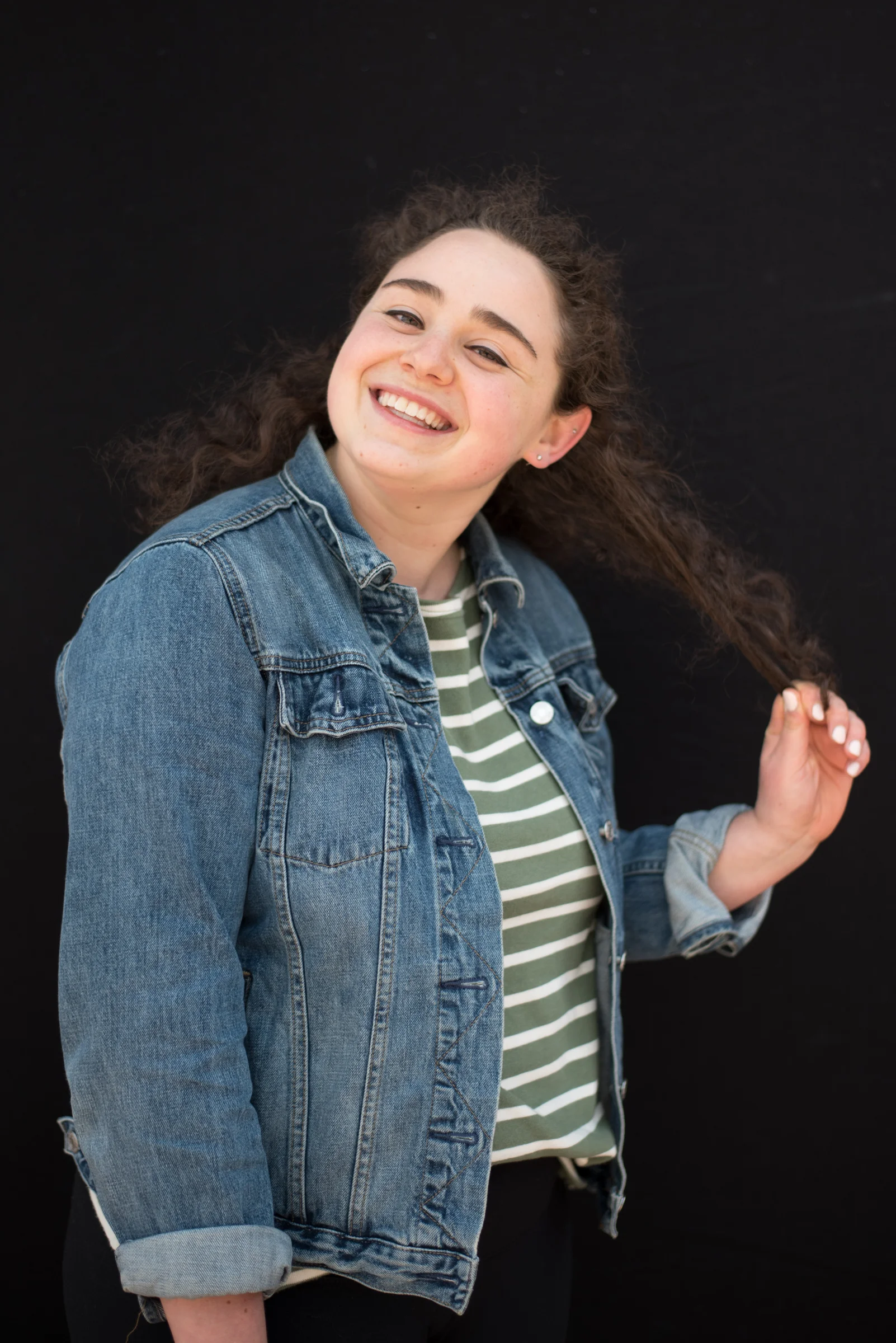 Name : Abigail Cutler, Hometown : Bethesda, MD, Major and Year: ILR '18, Activities: SBC, CIAS, Zeus, What is the best decision you've made at Cornell? , Not getting a minor., What's on the top of your bucket list? , Spend the whole day at the farmers market., Blurb : Do something every day that makes you happy.
