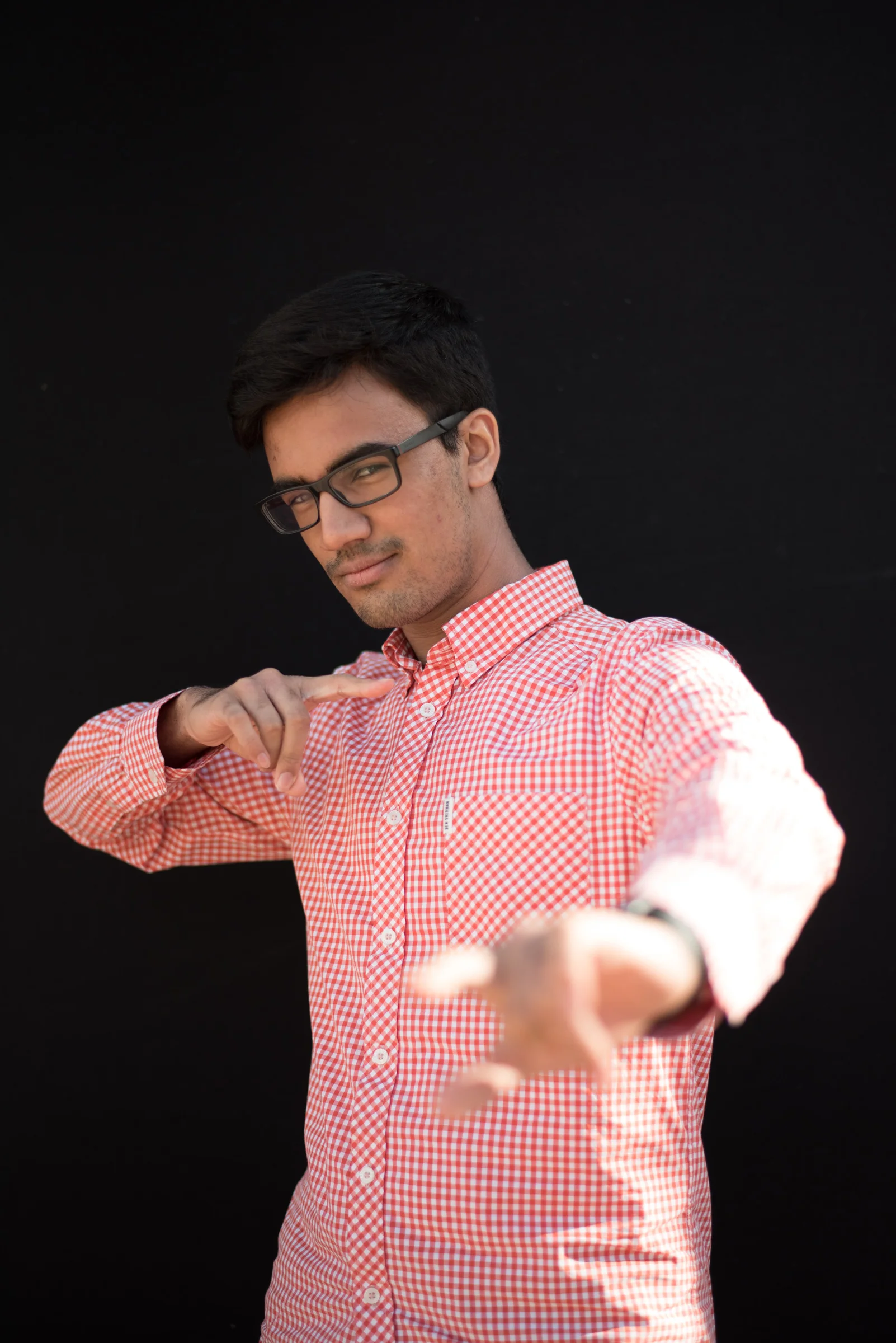Name : Veer Vekaria, Hometown : Pittsford, NY, Major and Year: Biological Sciences '19, Activities : Cornell Health International, CALS Dean's Student Advisory Council, Bio Student Advisor, What is the best decision you've made at Cornell?, Dropping Orgo, What's on the top of your bucket list? , Exploring as many tunnels as I can find., Blurb : Everything will be okay in the end, and if it's not okay, it's not the end.