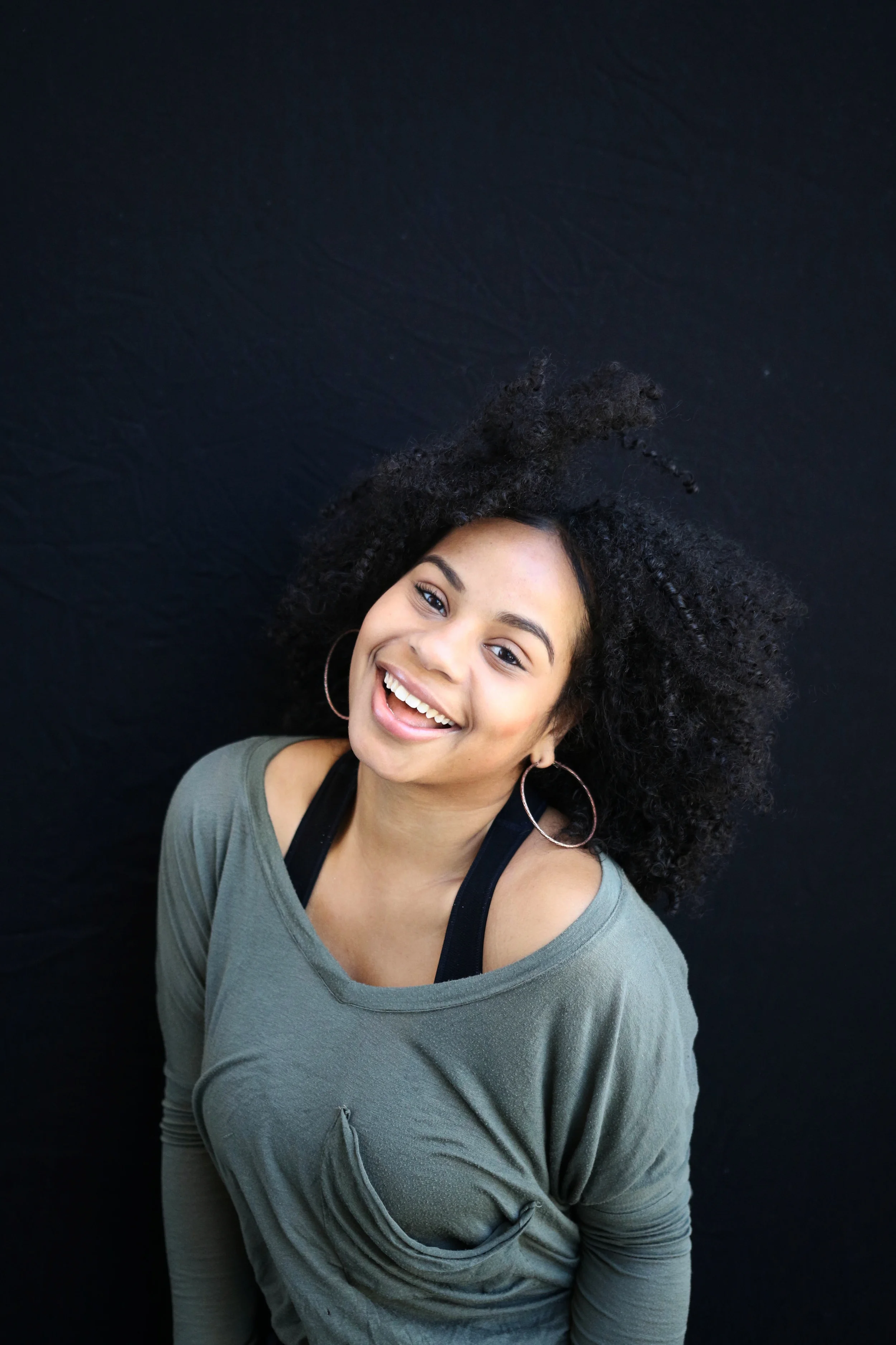   Name:  Traci Celestin  Hometown:  Brooklyn,NY  Major and Year:  ILR 2019  Activities:  Coacher at BSU, RA at Donlon, Delta Sigma Theta  What is the best decision you've made at Cornell?  Living in Ujamaa freshman year  What's on the top of your buc