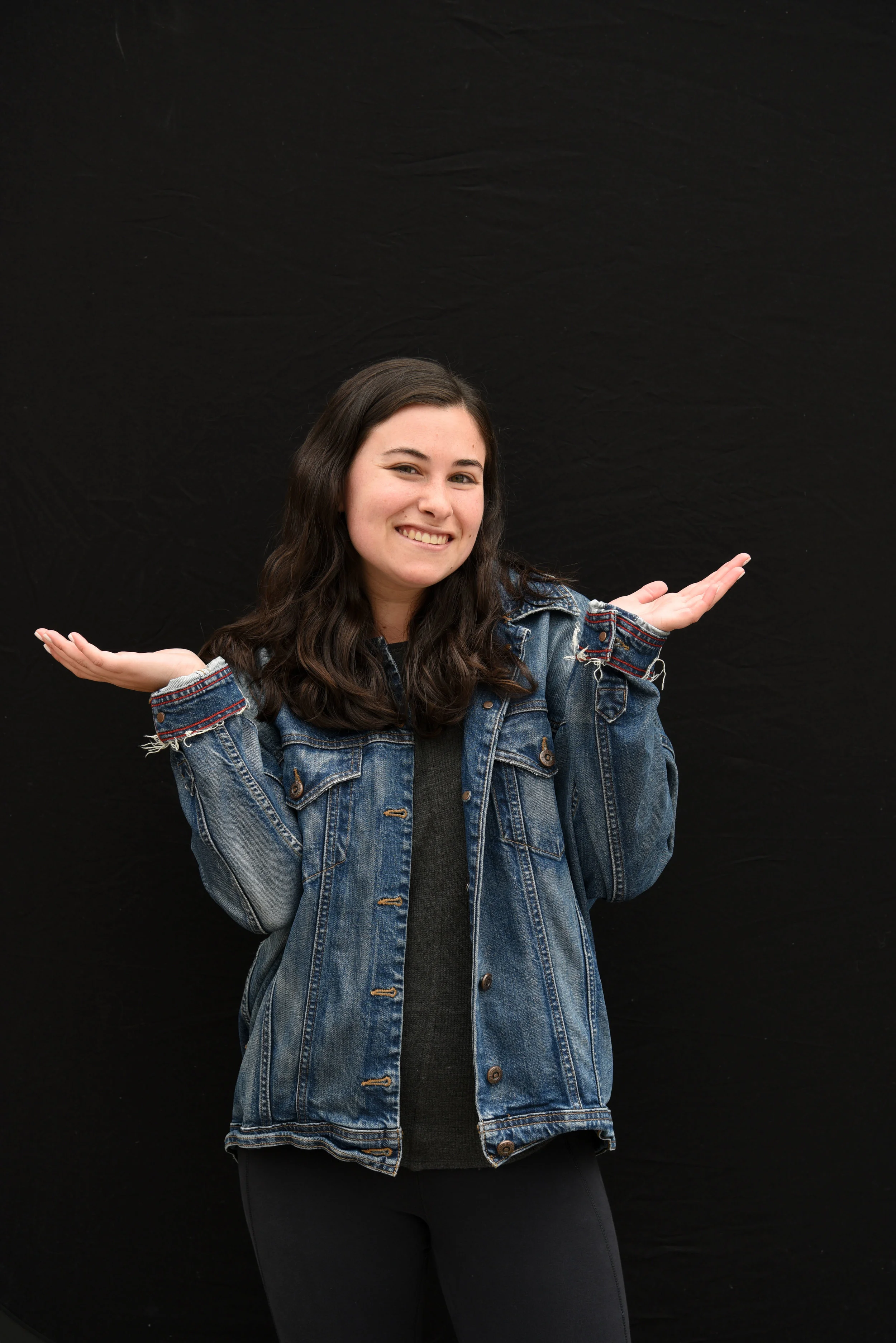 Name: Jen Greenberg Year: 2019 Major: Human Development Hometown: Syosset, New York Campus activities: SDT, Cornell Reflect, Psi Chi, KON, Cupcakes for a Cure If you could add one thing to the list of 161 Things Every Cornellian Should Do, what would you add? Try every food truck in Ithaca If you could invite a convocation speaker, who would you invite? Kristen Bell and Dax Shepard Blurb: Most likely found eating, at a concert, or playing with dogs