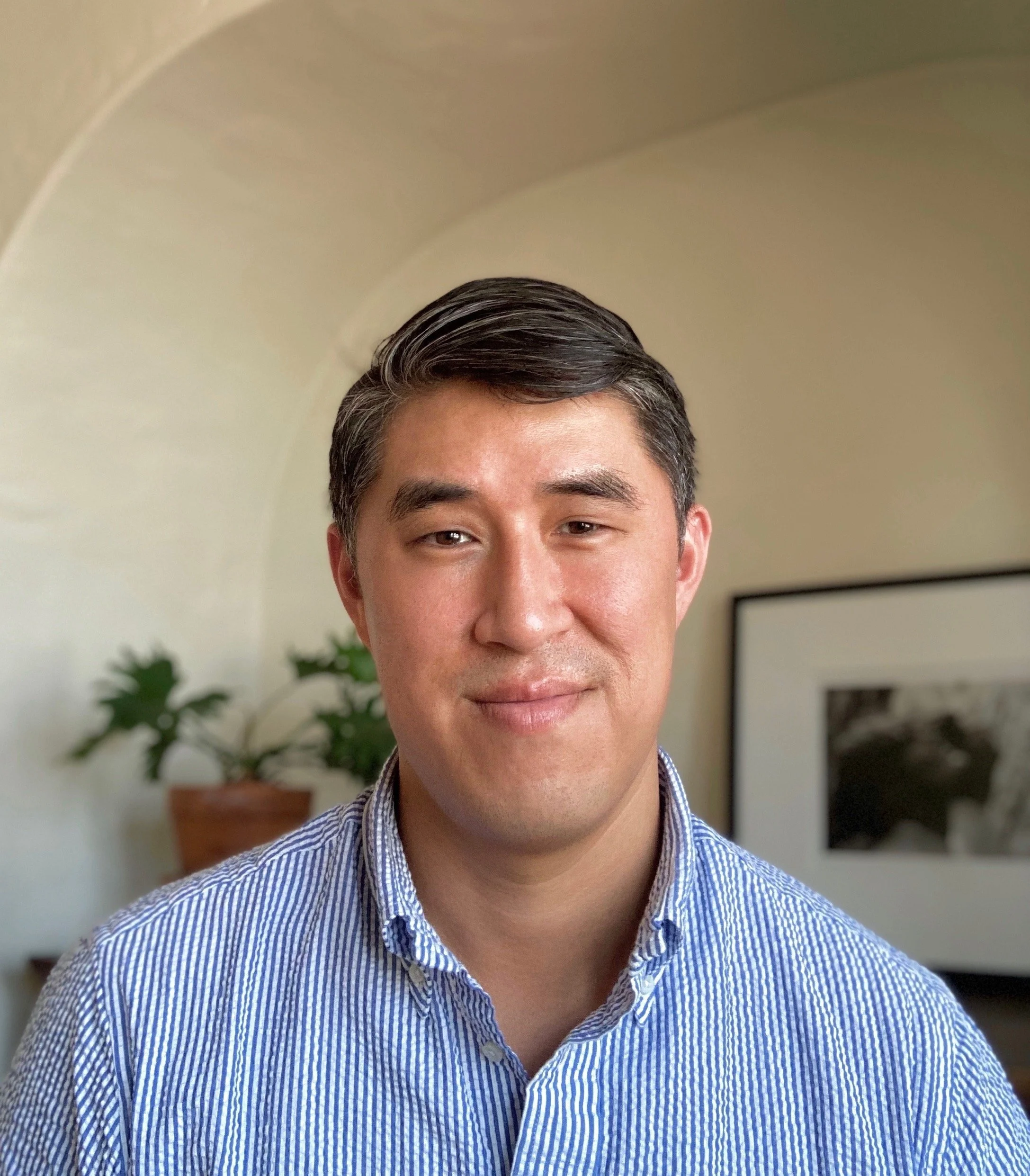 Hsu headshot 2020.jpeg