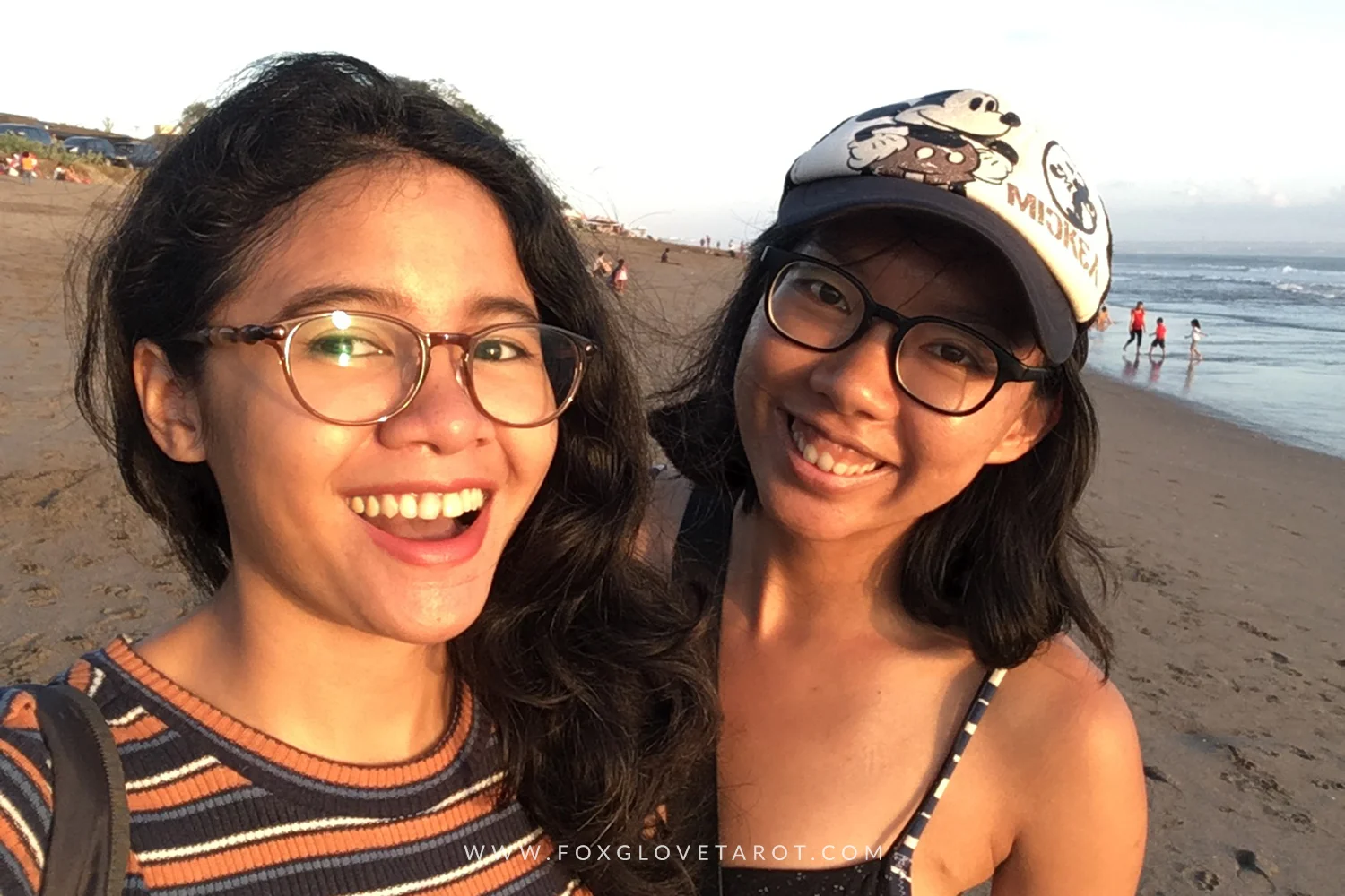 12/08/17: Day 6 adjusting to Seroquel - Meeting a friend after the session in Ubud and watching the sunset at Batu Belig beach, Seminyak. This is when I know that everything's going to be alright. 
