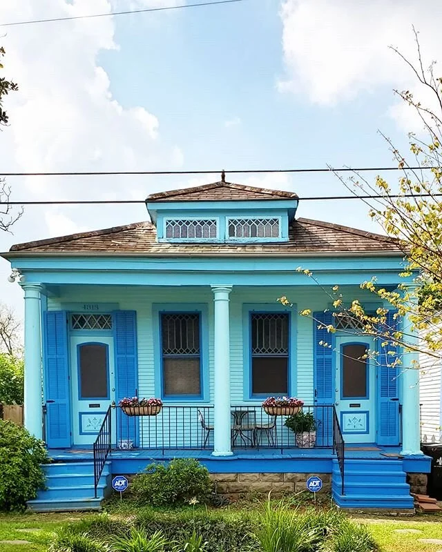 ππ¨π¦π¦π³π¦π§πππ