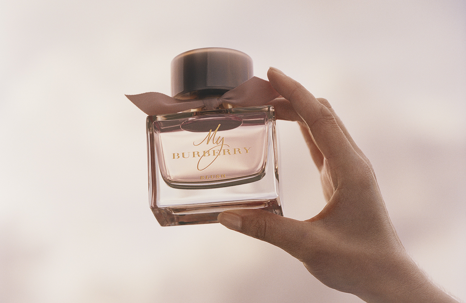2017_BLUSH_FRAGRANCE_SUPPORTING_STILLS_AMBIENT_BOTTLE_RGB_CROPPED_05.jpg