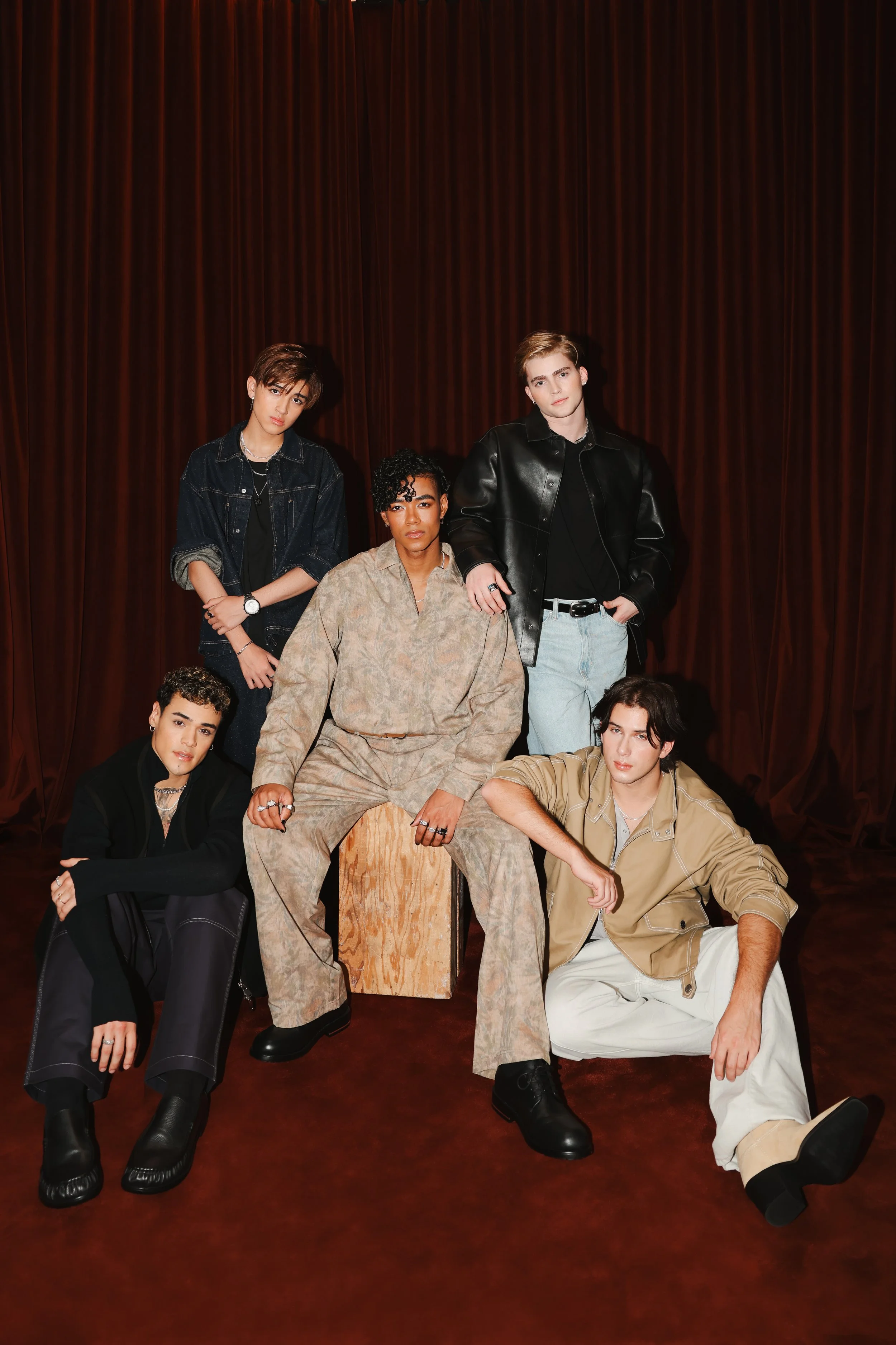 Santos Bravos x H&M Live - 1