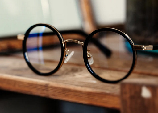 Avec quelles lunettes lisons-nous la Bible?
