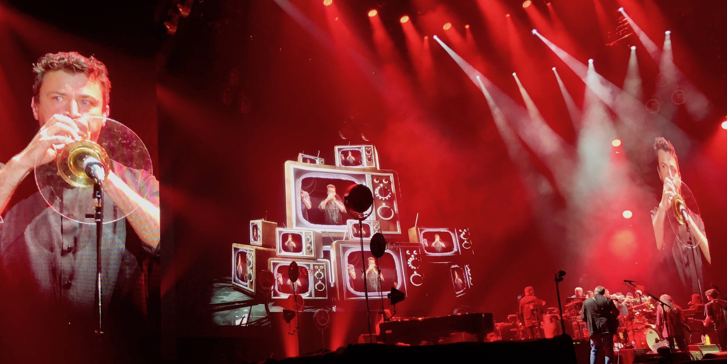 Ray on screen with Eagles 2019 Qudos Arena.jpg