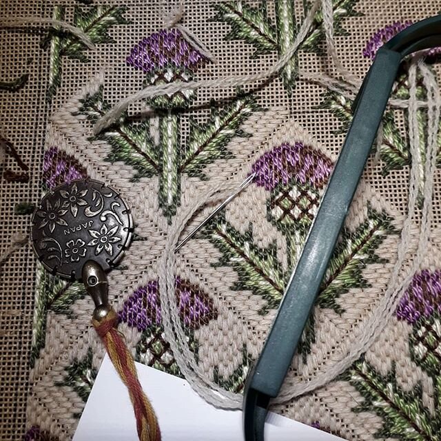 #closeuptuesday AND #WIP is a thistle design I am working on which is for an exclusive kit which will eventually be available to all our customers. The pic shows my trusty clover cutter and my new wonderful head magnifier- needed for aged eyes and 18