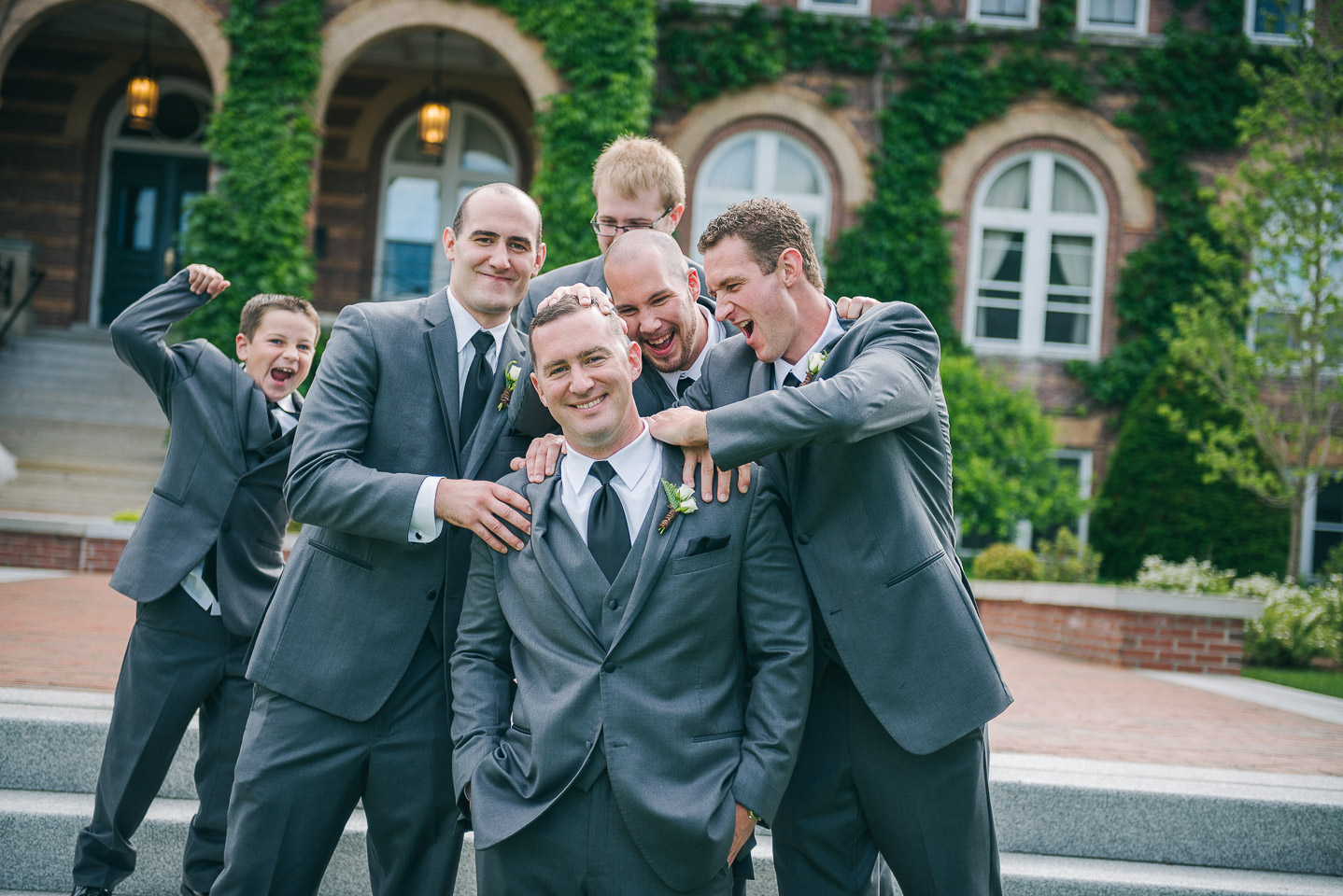 NH Wedding Photographer: groom with groomsmen