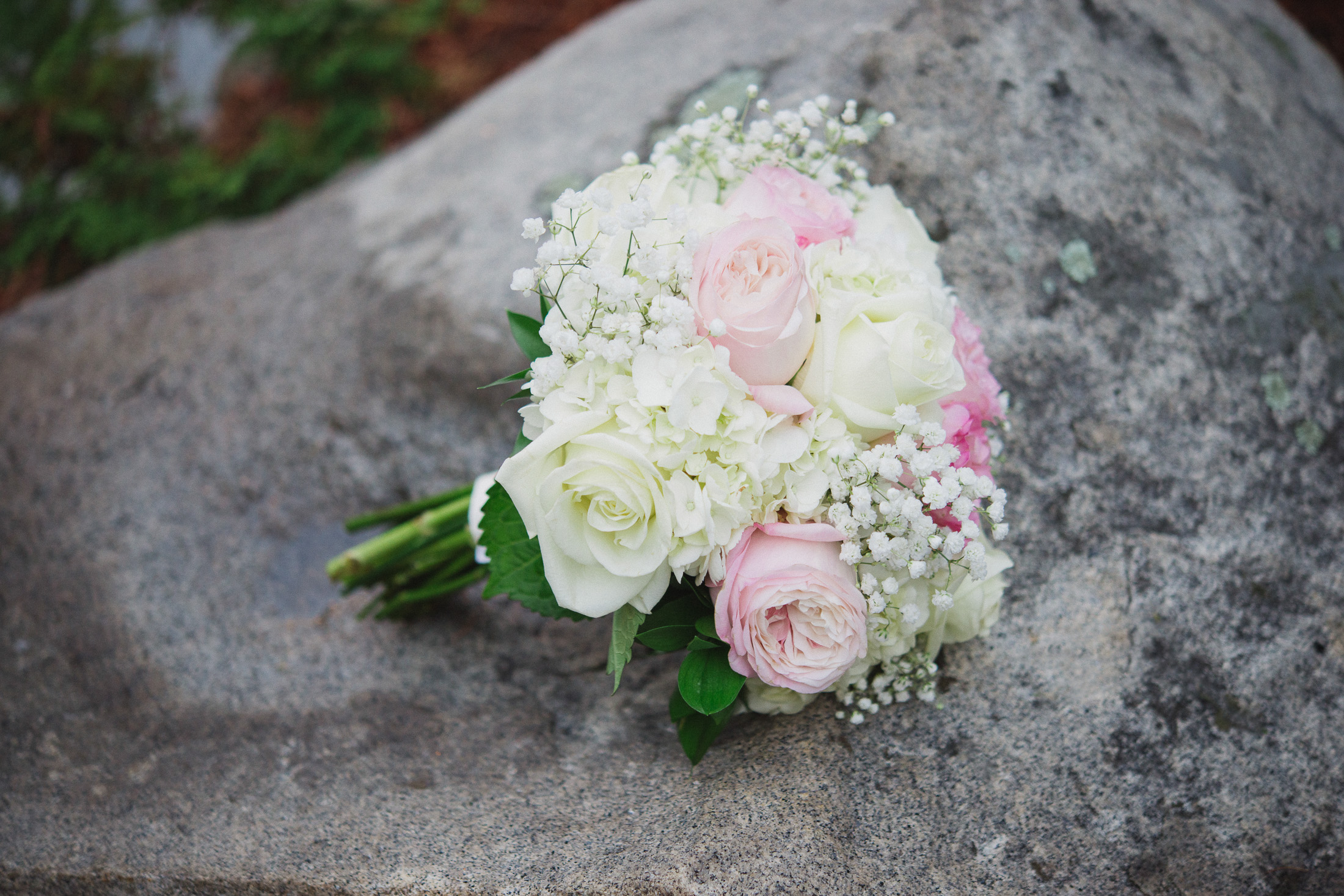 NH Wedding Photographer: Bouquet on rocks