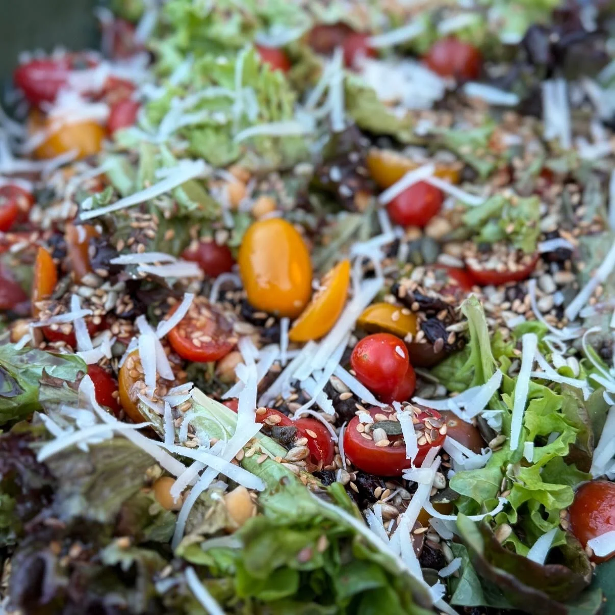 Saturday 24th Jan ~ Bake Shop Open 9.30am

Fridges will be stocked with a selection of gourmet meals (all suitable for freezing), salads, roast root veggie quiche, and savoury pastries, with shop shelves lined with freshly baked breads, morning buns 