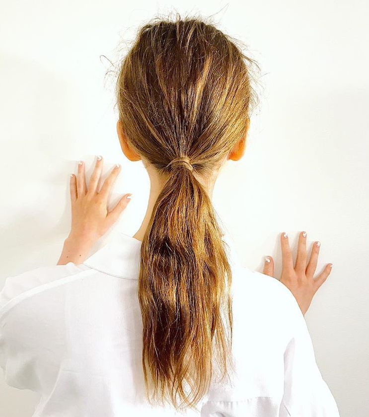 Tanya Taylor: Frizzy Hair Ponytail