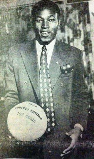Godfrey Chitalu after the 107 goals mark (Author’s archive)