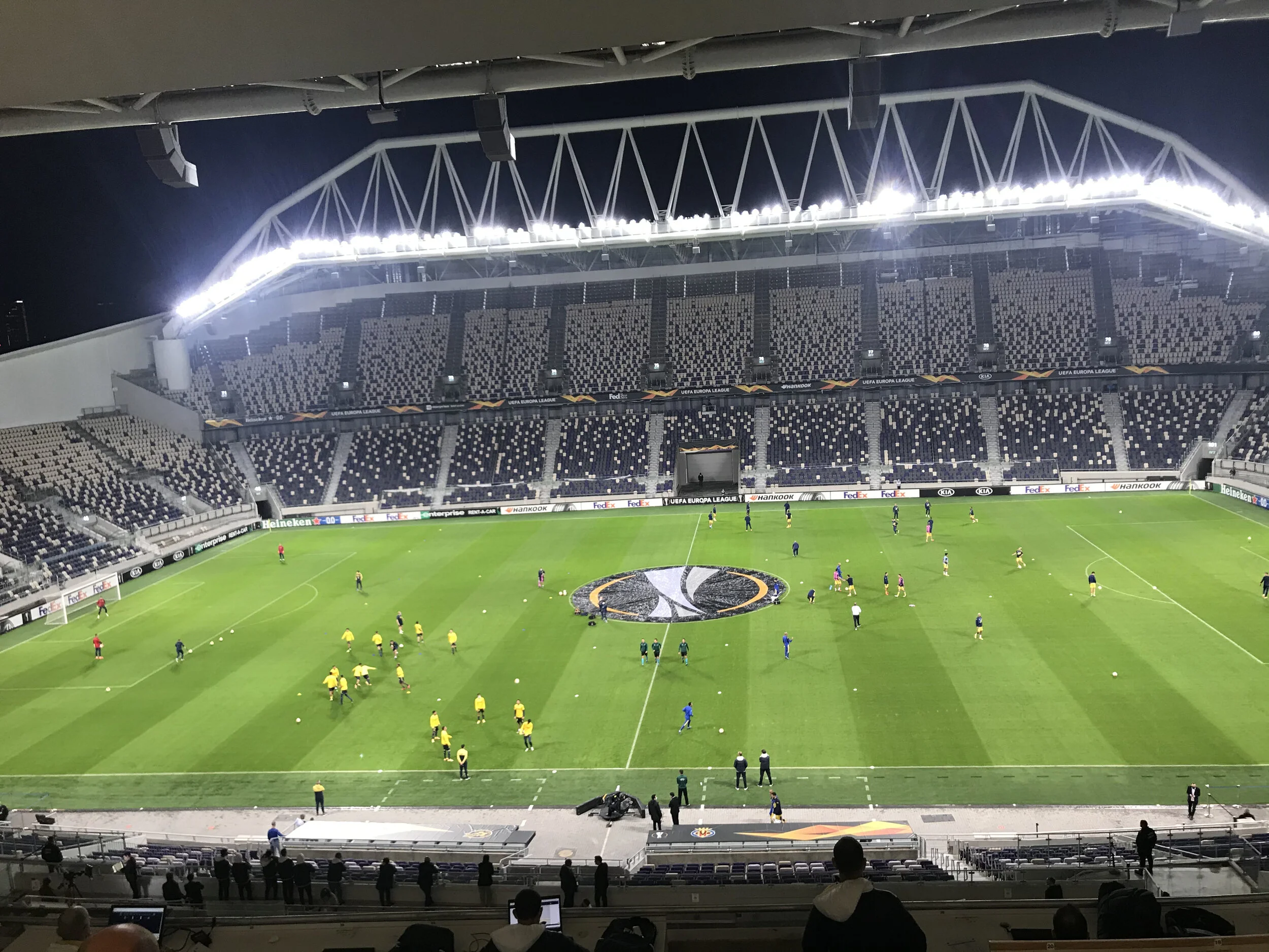 Europa League: The Yellow Submarine in Tel Aviv