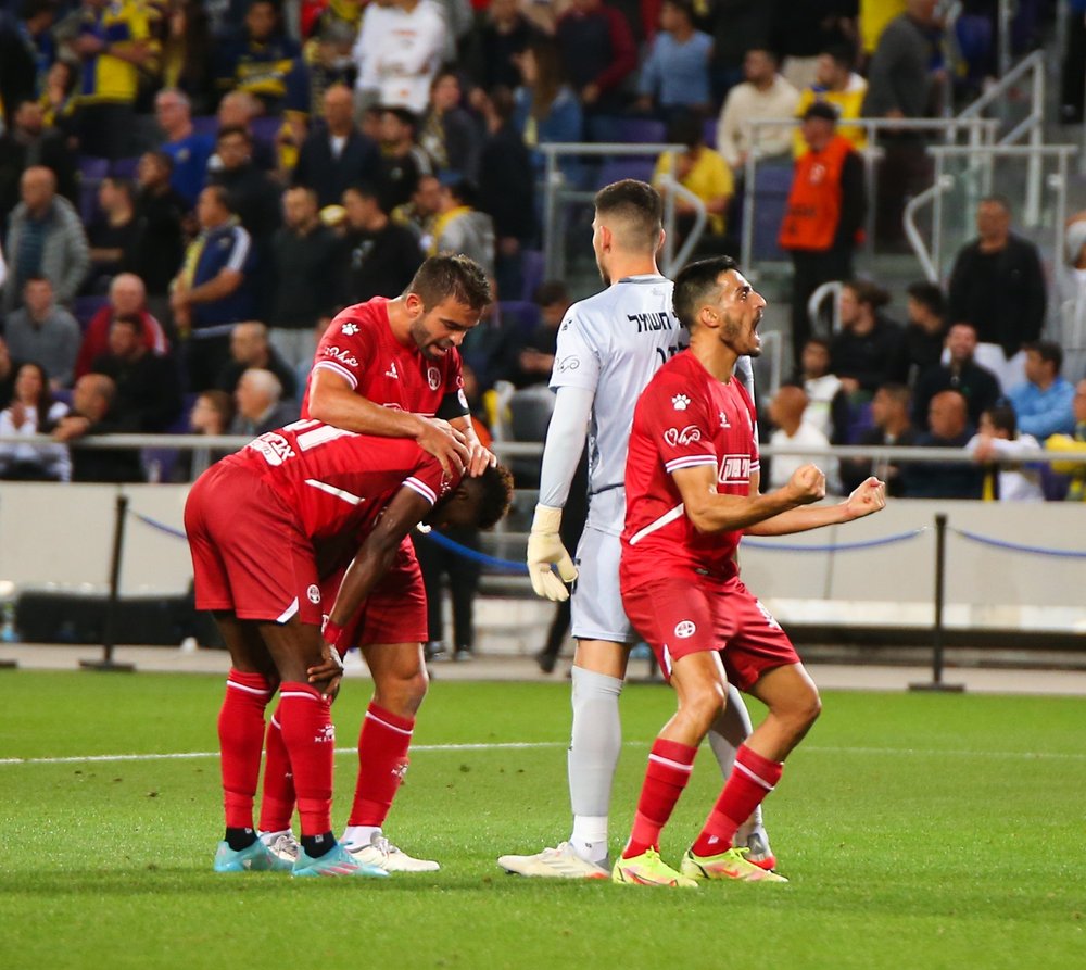 Crvena Zvezda 2 Liverpool 0: Reds face fight to qualify for knockout stages  after shock defeat in Belgrade