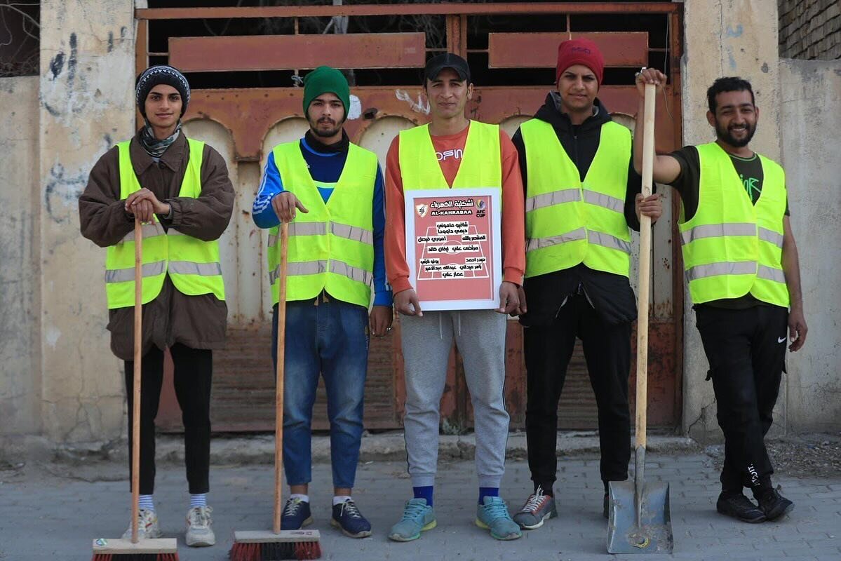 🇮🇶 Iraqi Kahraba club chose the cleaning workers of the stadium in Basra to announce the team's lineup for the #AFCCup semi-final match against 🇱🇧 Al Ahed. 

&quot;Every job is honorable, so it is our honor as cleaning workers to reveal the line-