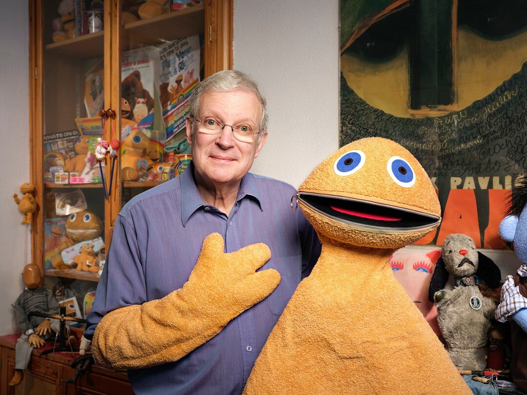 Part of a series on London puppeteers, here's Ronnie Le Drew.⠀⠀⠀⠀⠀⠀⠀⠀⠀
Well known from numerous film, TV and theatre roles. Ronnie also teaches puppetry. Best known as &ldquo;Zippy&rdquo; from ITV&rsquo;s Rainbow and &ldquo;Sweep&rdquo; from the Soot