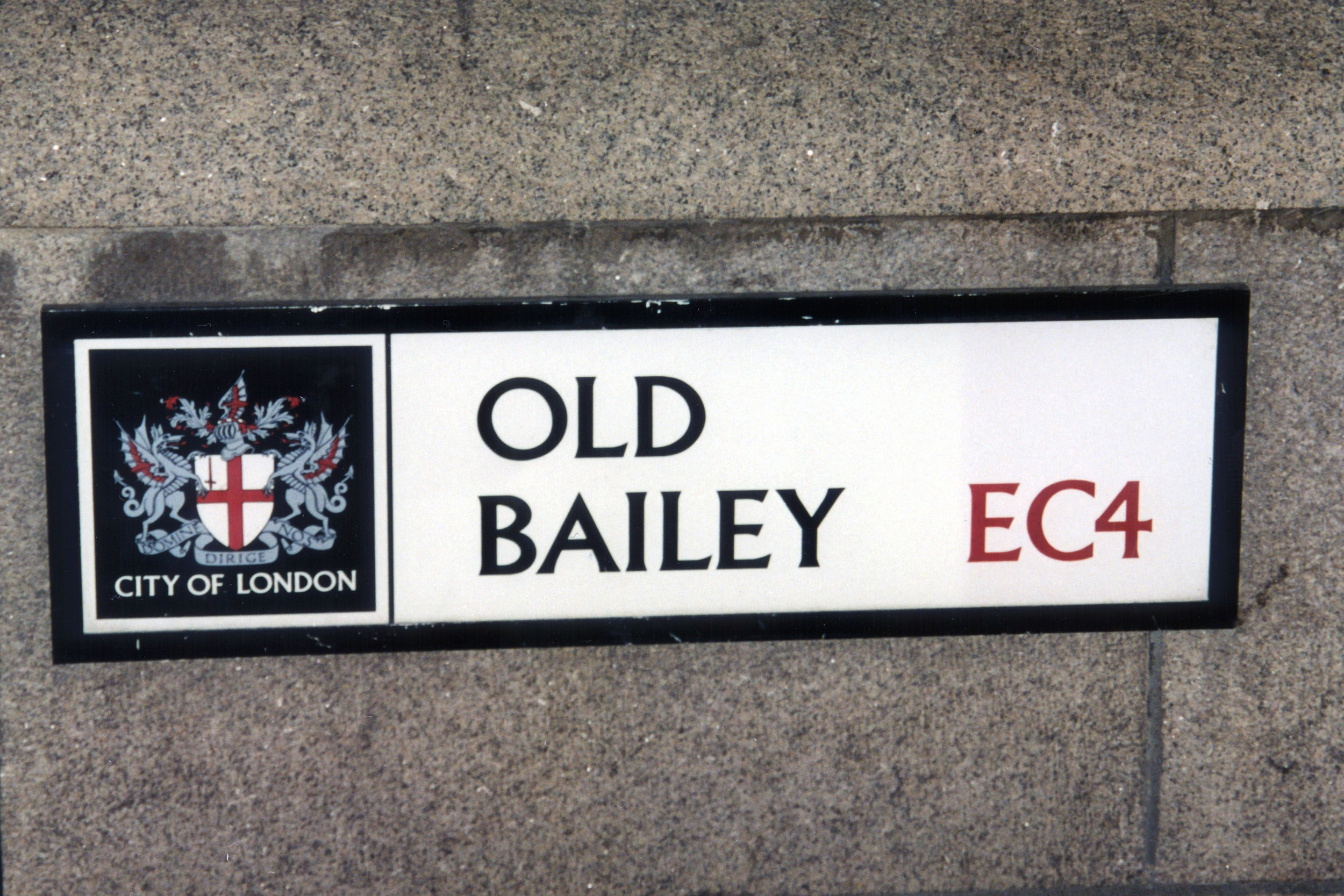 Old_bailey_sign.jpg